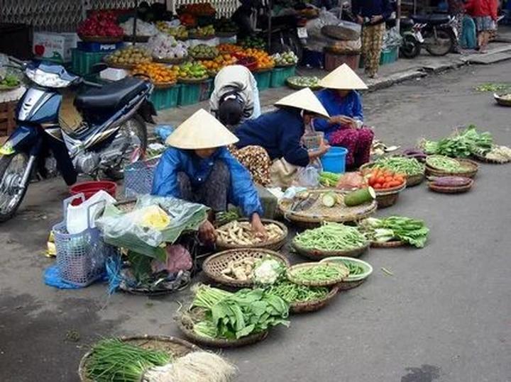 Hotspot Matrix: Biến 4 kiểu áo sơ mi dìm dáng, xỉn thành cơ hội marketing đột phá